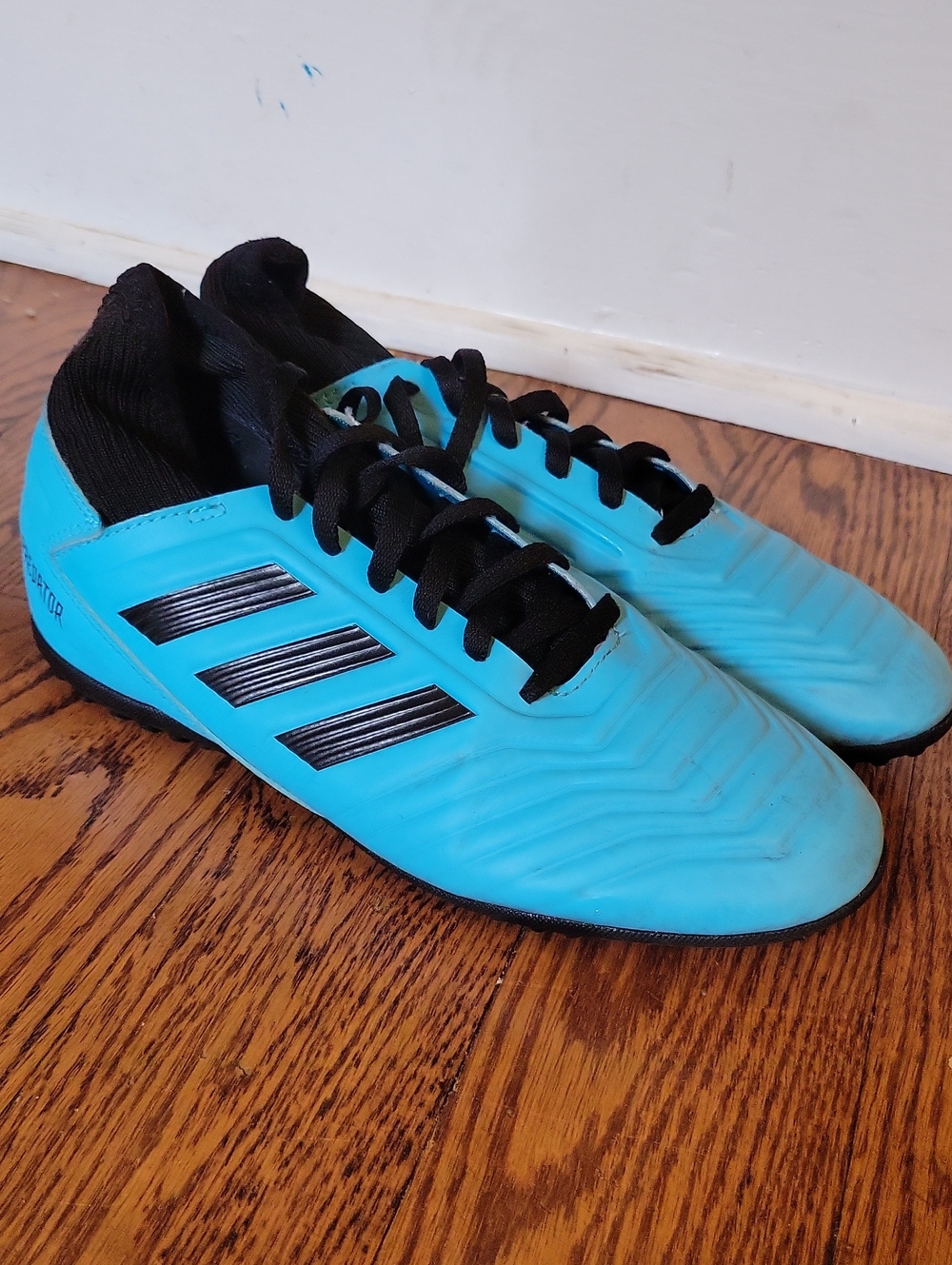 Adidas Girls Turquoise and Black Turf Soccer Shoes - US 5